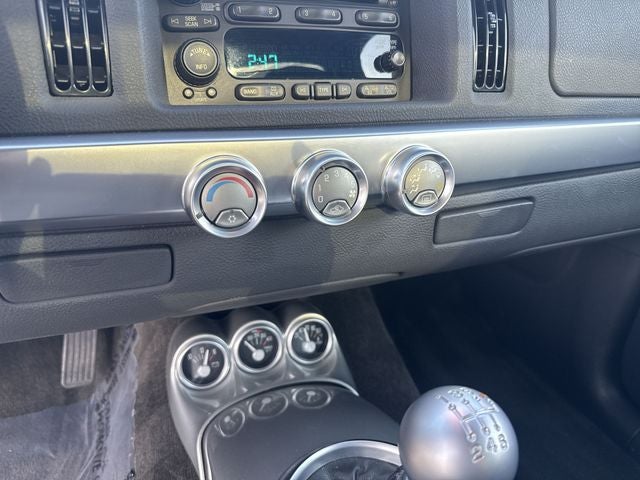 2005 Chevrolet SSR Base