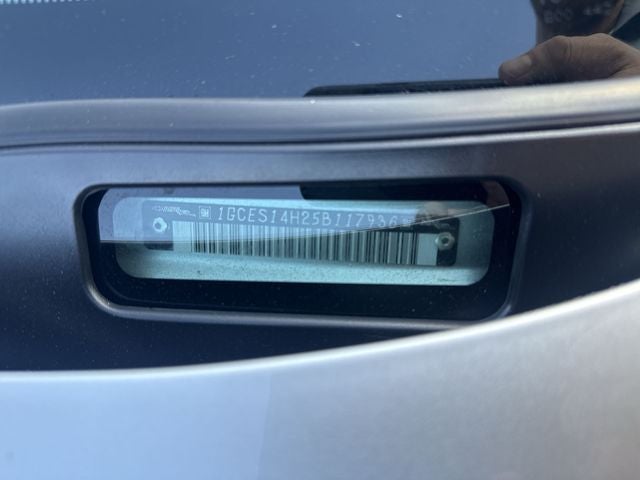 2005 Chevrolet SSR Base