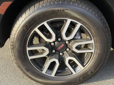2023 GMC Yukon AT4