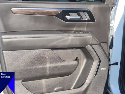 2025 Chevrolet Suburban LT