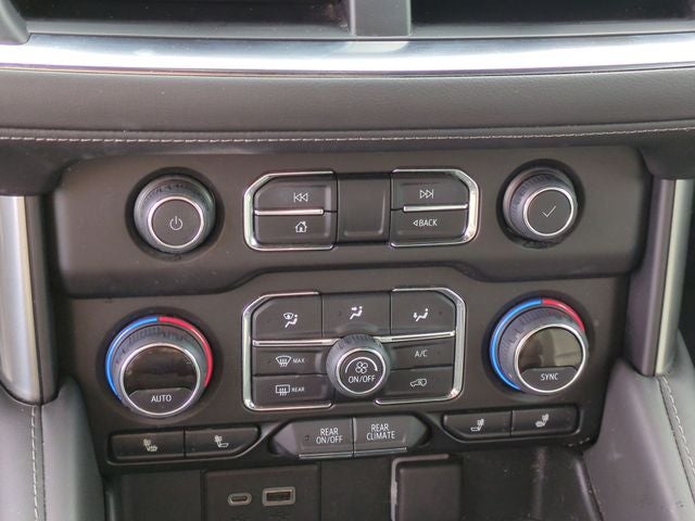 2022 Chevrolet Suburban LT