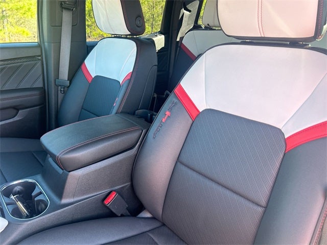 2023 GMC Canyon AT4X