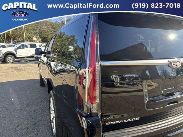 2018 Cadillac Escalade ESV Premium