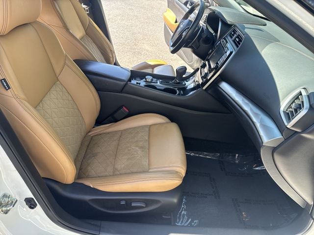 2016 Nissan Maxima SR