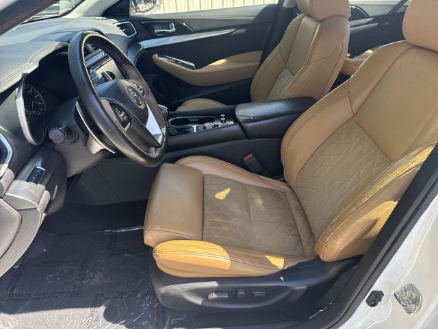 2016 Nissan Maxima SR