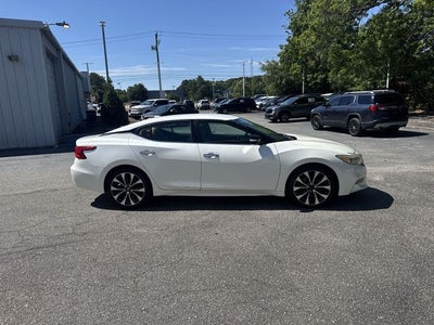 2016 Nissan Maxima SR
