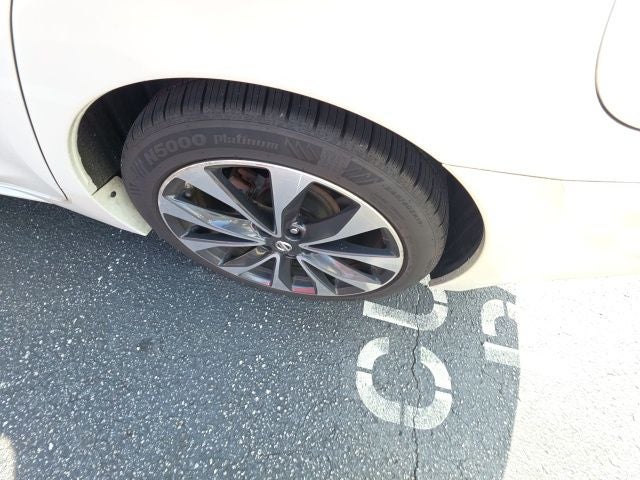 2016 Nissan Maxima SR