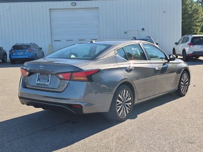 2025 Nissan Altima 2.5 SV