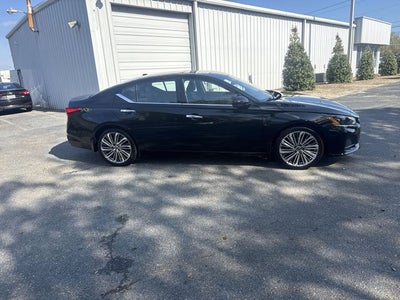 2025 Nissan Altima 2.5 SL