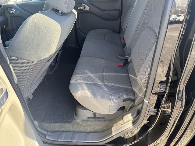 2015 Nissan Frontier SV