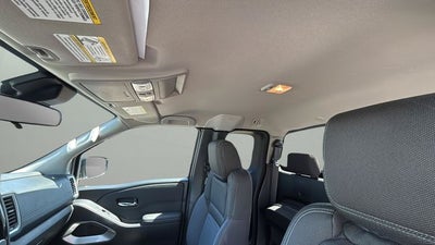 2024 Nissan Frontier SV