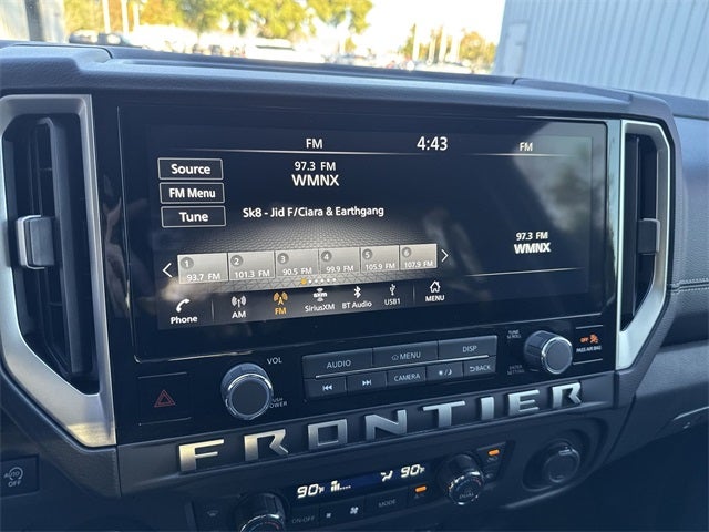 2025 Nissan Frontier SV