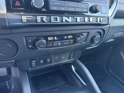 2025 Nissan Frontier SV