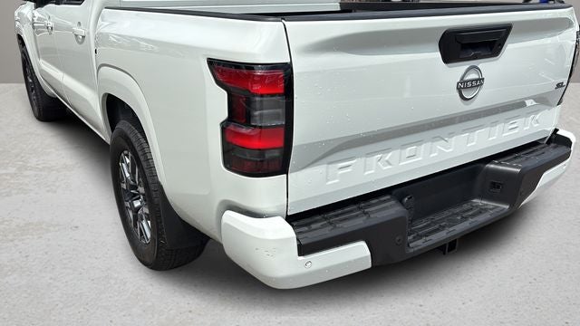 2024 Nissan Frontier SL