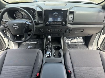 2023 Nissan Frontier SV