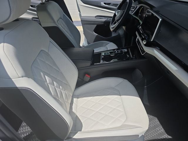 2025 Volkswagen Atlas Cross Sport 2.0T SEL Premium R-Line
