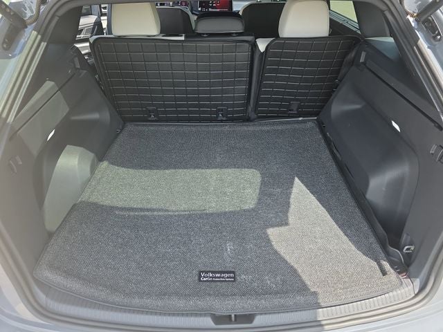2025 Volkswagen Atlas Cross Sport 2.0T SEL Premium R-Line