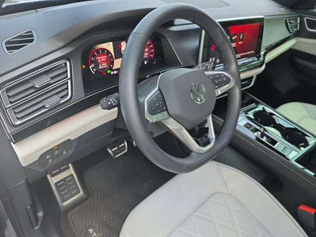 2025 Volkswagen Atlas Cross Sport 2.0T SEL Premium R-Line