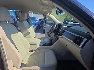 2022 Volkswagen Atlas 3.6L V6 SE w/Technology