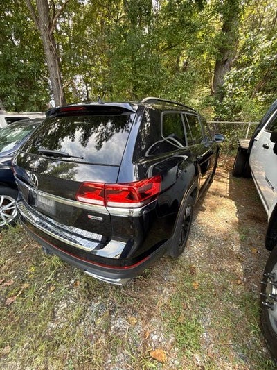 2022 Volkswagen Atlas 3.6L V6 SE w/Technology