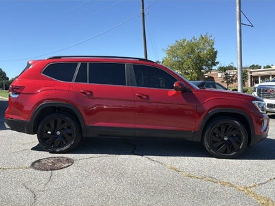 2024 Volkswagen Atlas 2.0T SE w/Technology