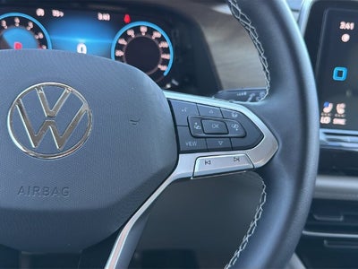 2024 Volkswagen Atlas 2.0T SE w/Technology