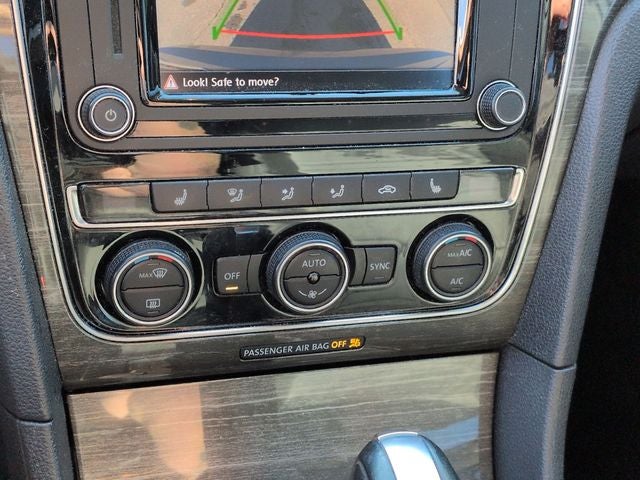 2018 Volkswagen Passat 2.0T SE