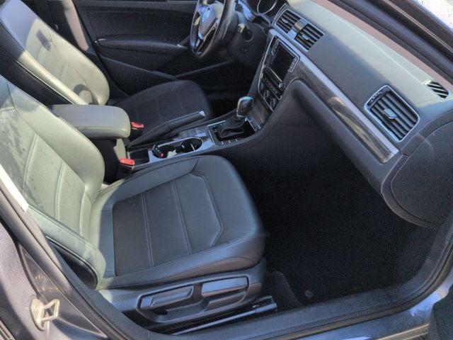 2018 Volkswagen Passat 2.0T SE