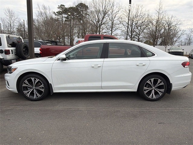 2022 Volkswagen Passat 2.0T SE