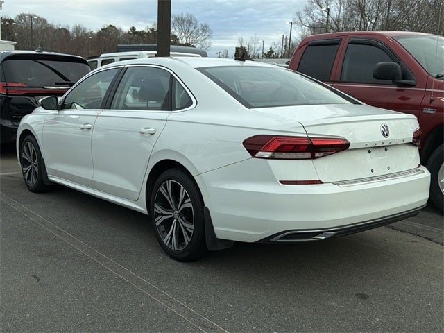 2022 Volkswagen Passat 2.0T SE
