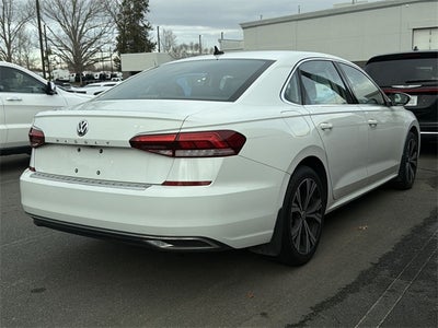 2022 Volkswagen Passat 2.0T SE