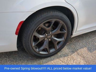 2020 Chrysler 300 Touring