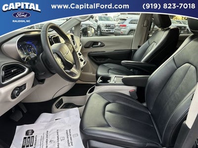 2024 Chrysler Pacifica Touring L