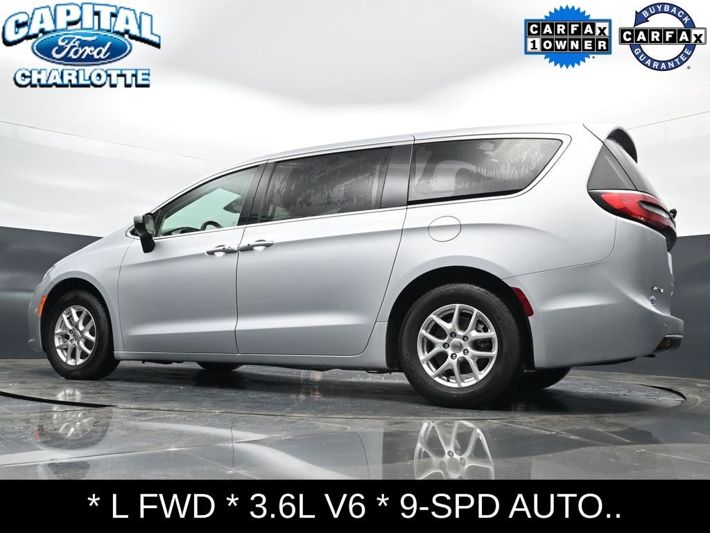 2023 Chrysler Pacifica Touring L