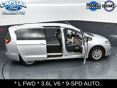 2023 Chrysler Pacifica Touring L