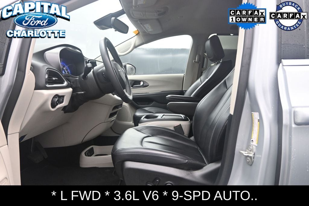 2023 Chrysler Pacifica Touring L