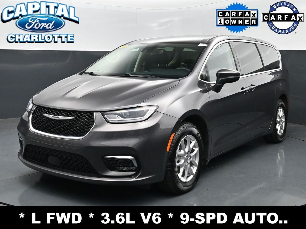 2023 Chrysler Pacifica Touring L