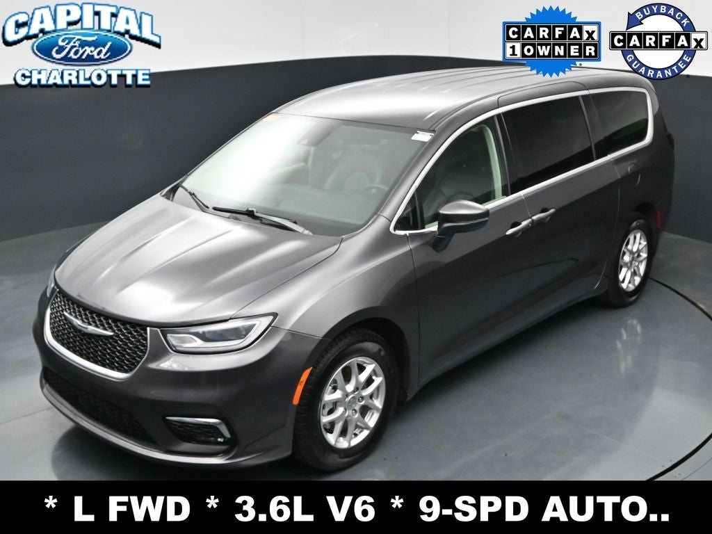 2023 Chrysler Pacifica Touring L