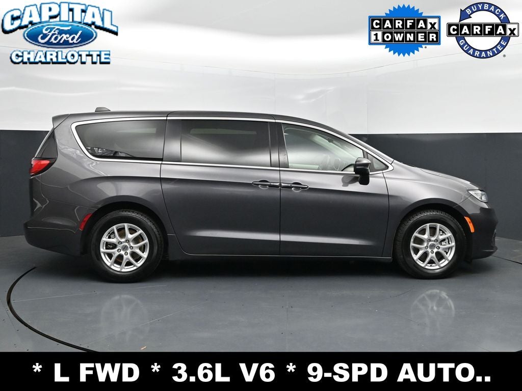 2023 Chrysler Pacifica Touring L