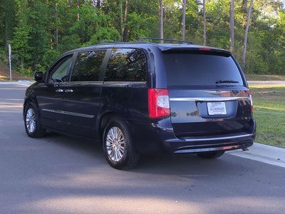 2015 Chrysler Town & Country Touring-L