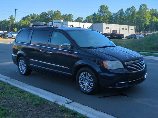 2015 Chrysler Town & Country Touring-L