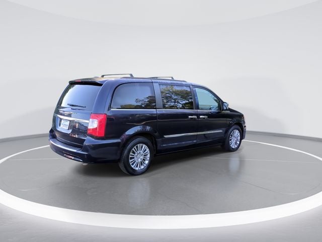 2015 Chrysler Town & Country Touring-L