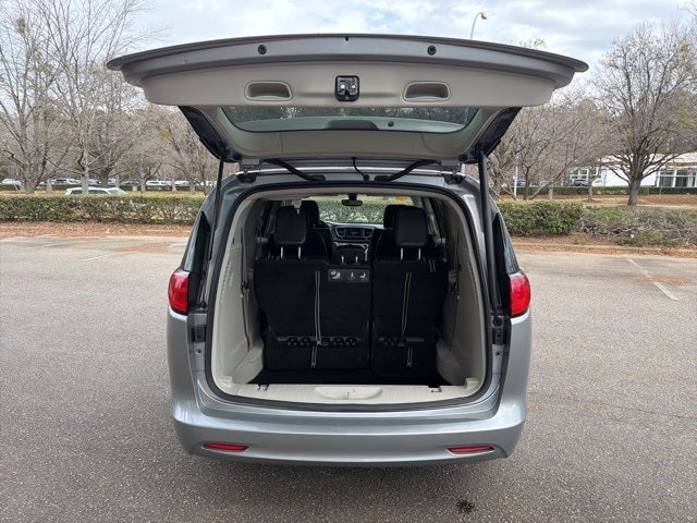 2020 Chrysler Voyager LXI