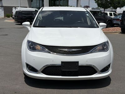 2020 Chrysler Pacifica Touring