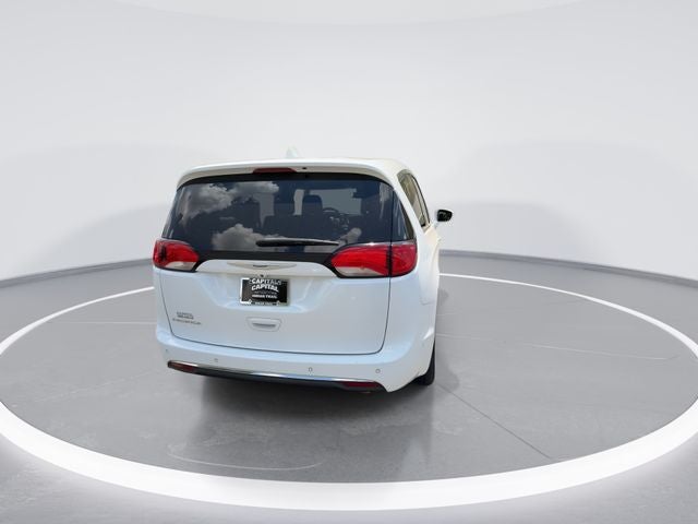 2020 Chrysler Pacifica Touring