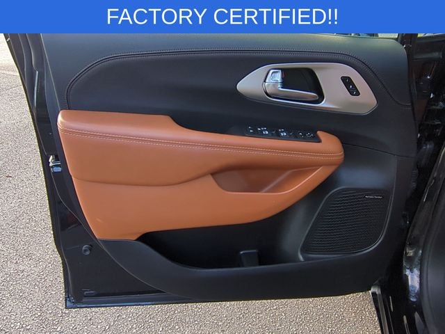 2025 Chrysler Pacifica Pinnacle