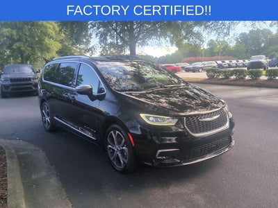 2025 Chrysler Pacifica Pinnacle