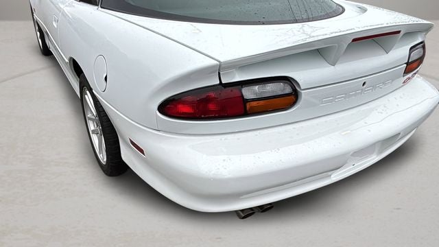 2002 Chevrolet Camaro Z28 SUPER SPORT T-TOP 6 SPEED
