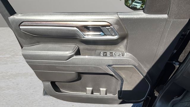 2025 Chevrolet Silverado 1500 LT LT1