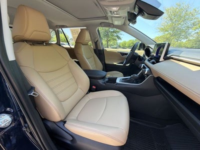 2025 Toyota RAV4 XLE Premium